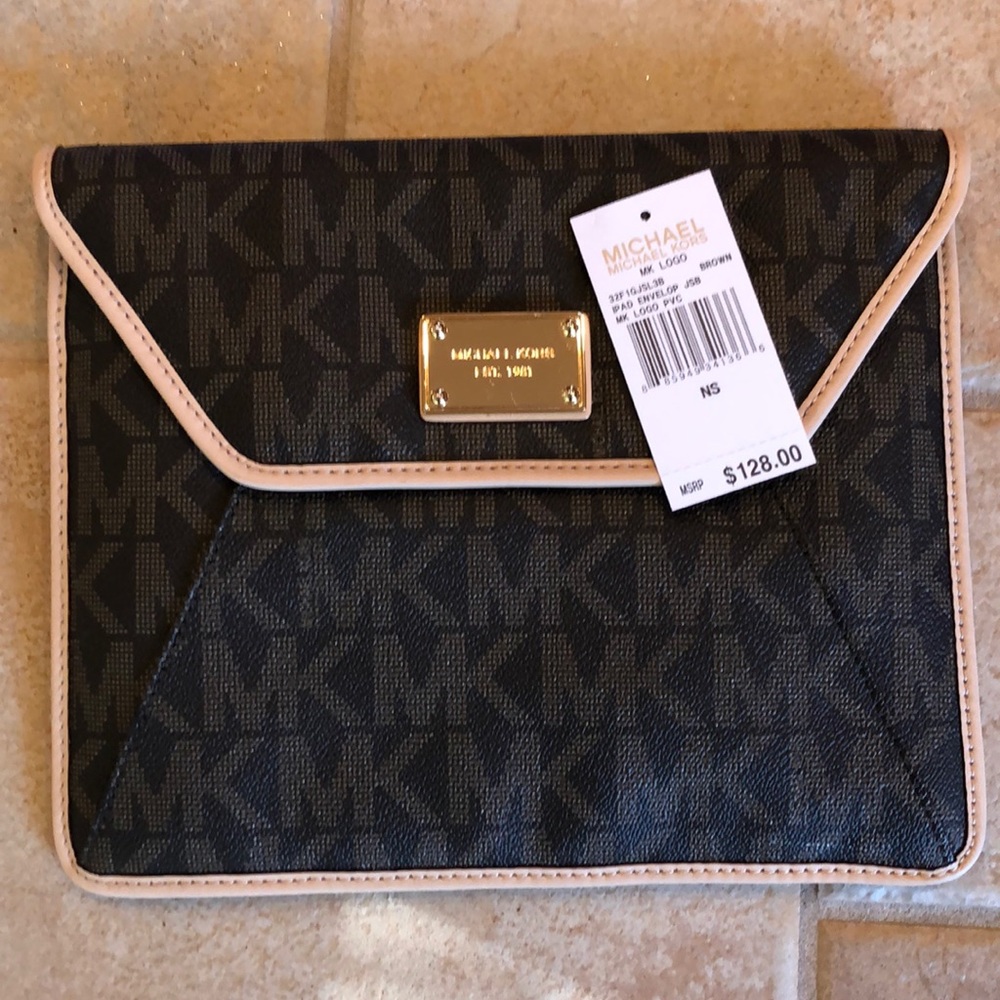 Michaels Kors IPAD envelope